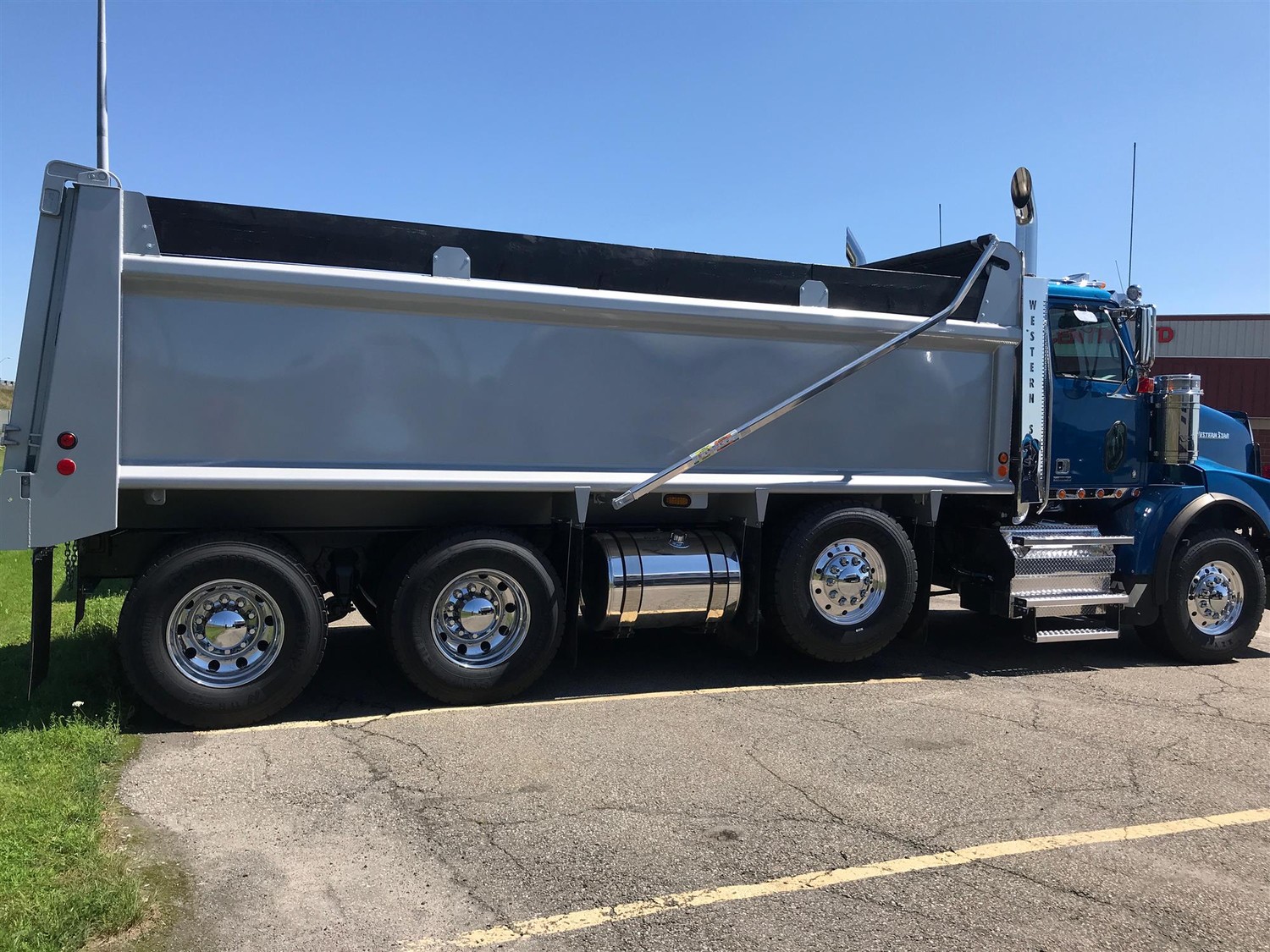 Brand New 2020 Western Star 4900 MM0617 - Dump Truck (Blue) - Antrim ...